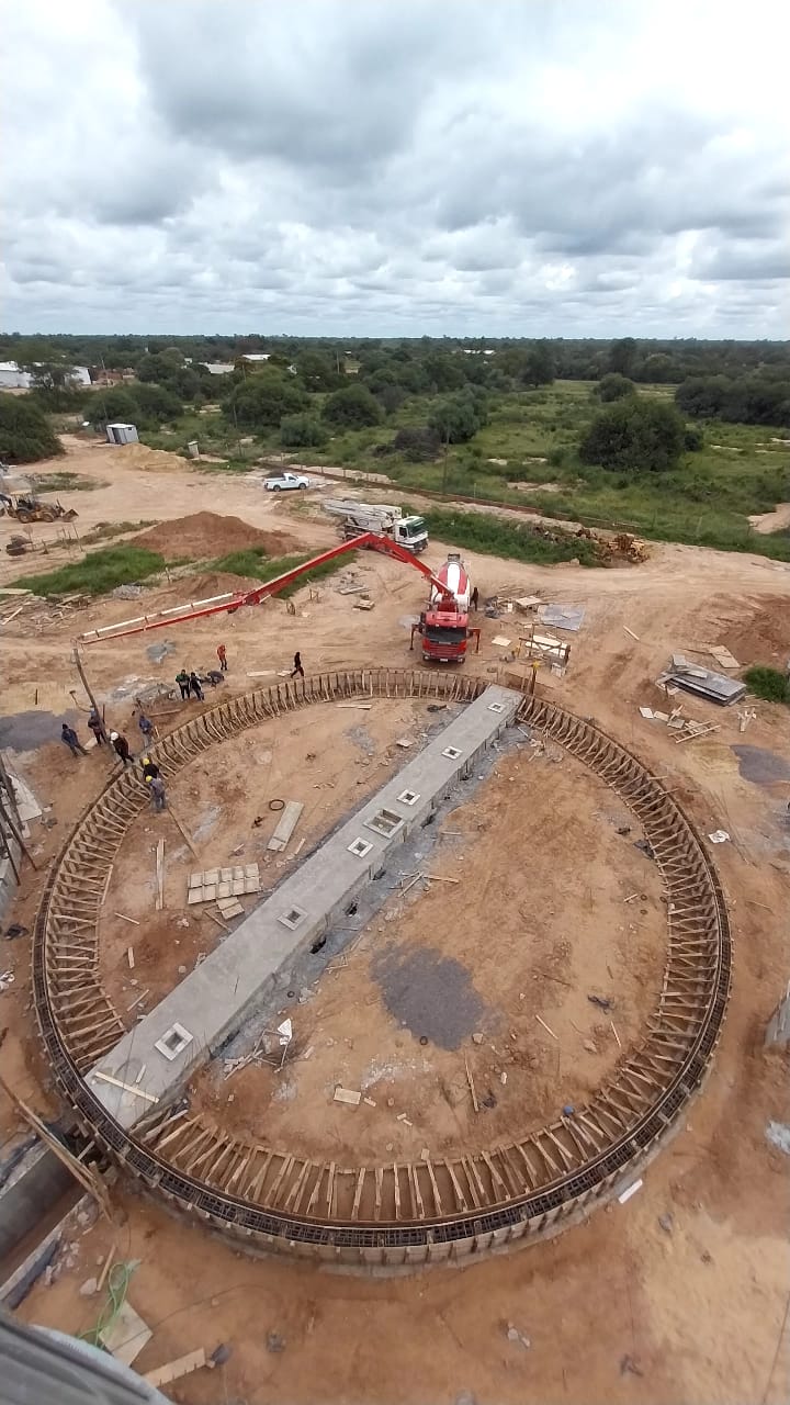 Vista elevada de silo y planta HEC